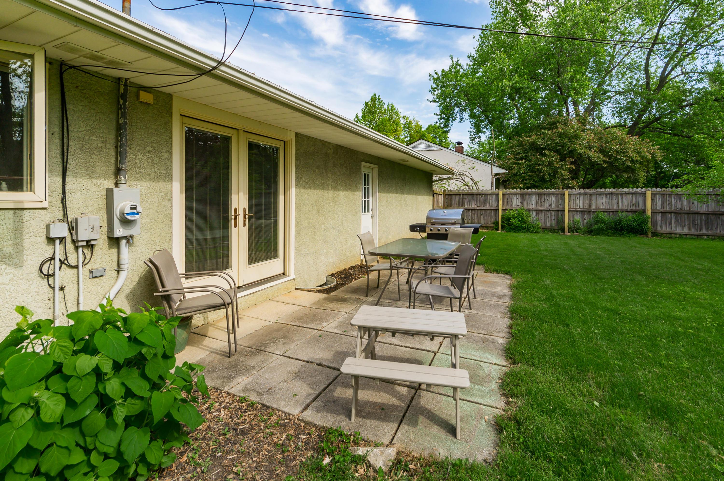 3868 Chevington Road Columbus, OH 43220 - Photo 28 of 32
