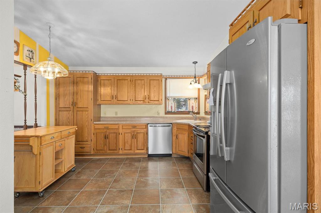 25324 Lyons Road Carlyle, IL 62231 - Photo 7 of 42