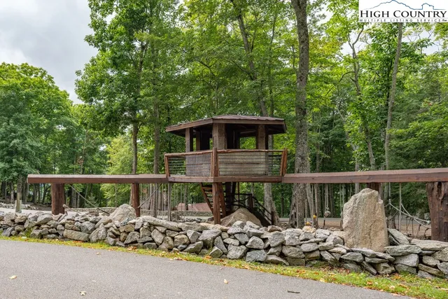 $649,000 | 22 North Indian Rock Drive, Banner Elk, NC 28604