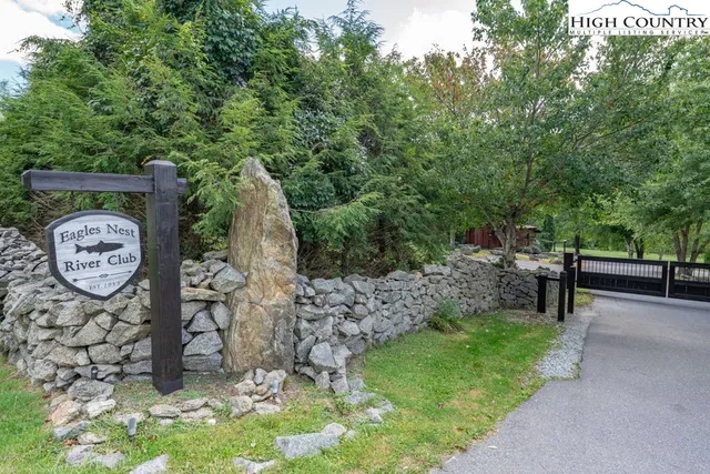 $649,000 | 22 North Indian Rock Drive, Banner Elk, NC 28604