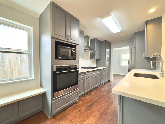 $374,990 | 1415 Mapleton Drive, Houston, TX 77043