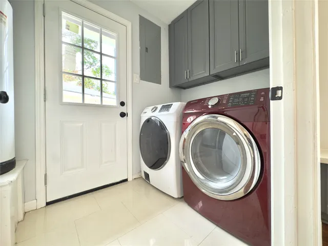 $374,990 | 1415 Mapleton Drive, Houston, TX 77043