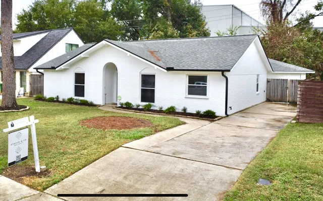 $374,990 | 1415 Mapleton Drive, Houston, TX 77043