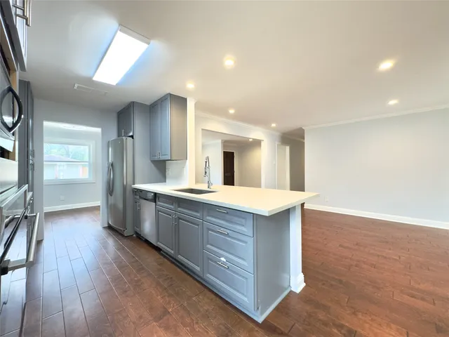 $374,990 | 1415 Mapleton Drive, Houston, TX 77043