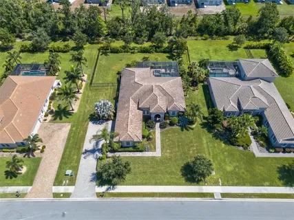 $944,900 | 507 167th Boulevard East, Bradenton, FL 34212