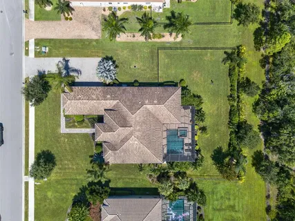 $944,900 | 507 167th Boulevard East, Bradenton, FL 34212