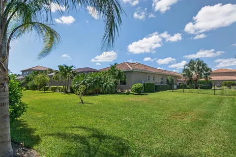 $944,900 | 507 167th Boulevard East, Bradenton, FL 34212