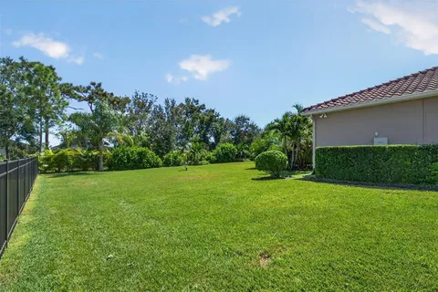 $944,900 | 507 167th Boulevard East, Bradenton, FL 34212