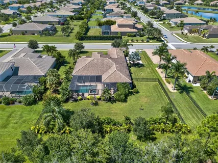 $944,900 | 507 167th Boulevard East, Bradenton, FL 34212