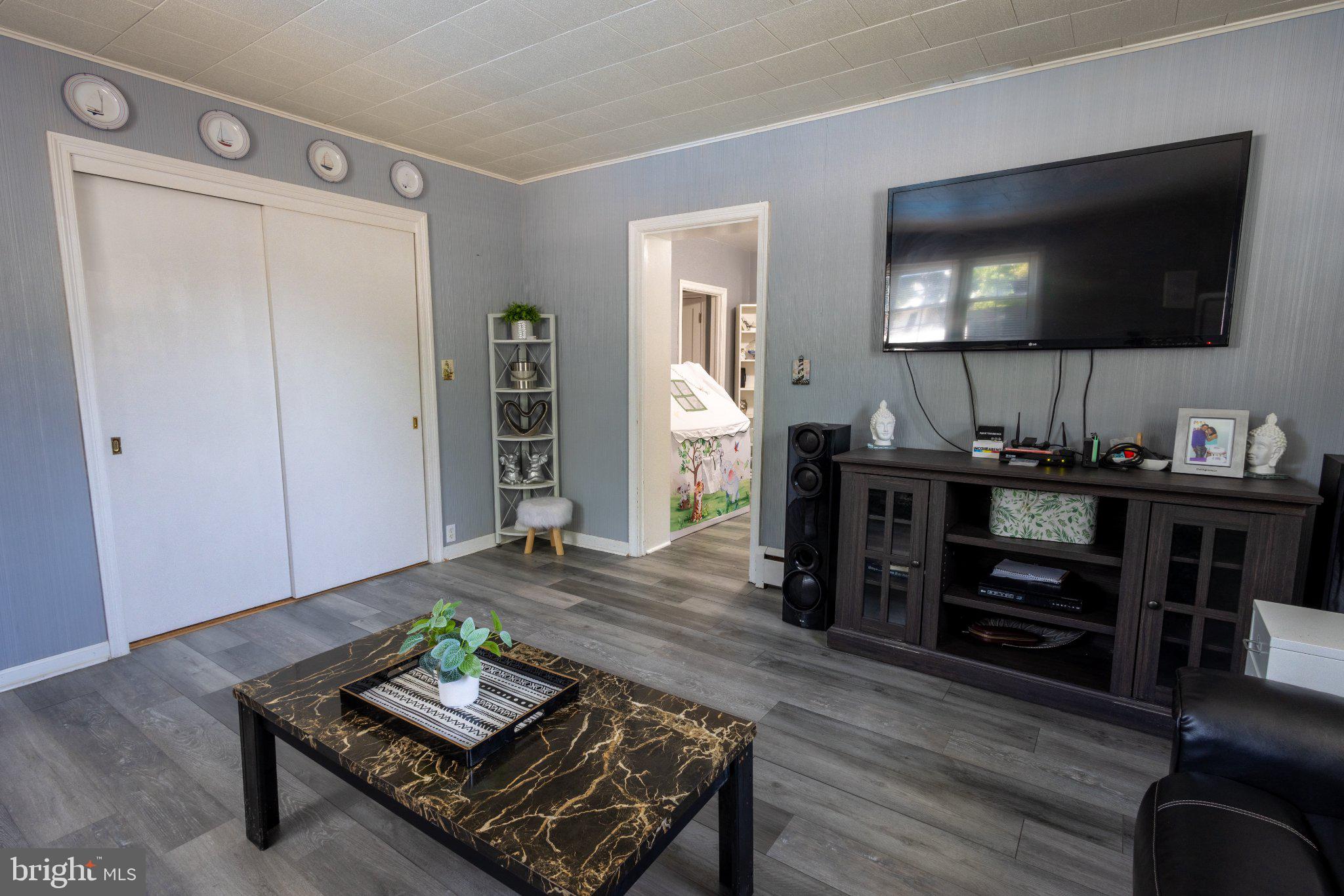 109 Rutgers Avenue Bridgeton, NJ 08302 - Photo 21 of 43 Modern living space with sleek design.