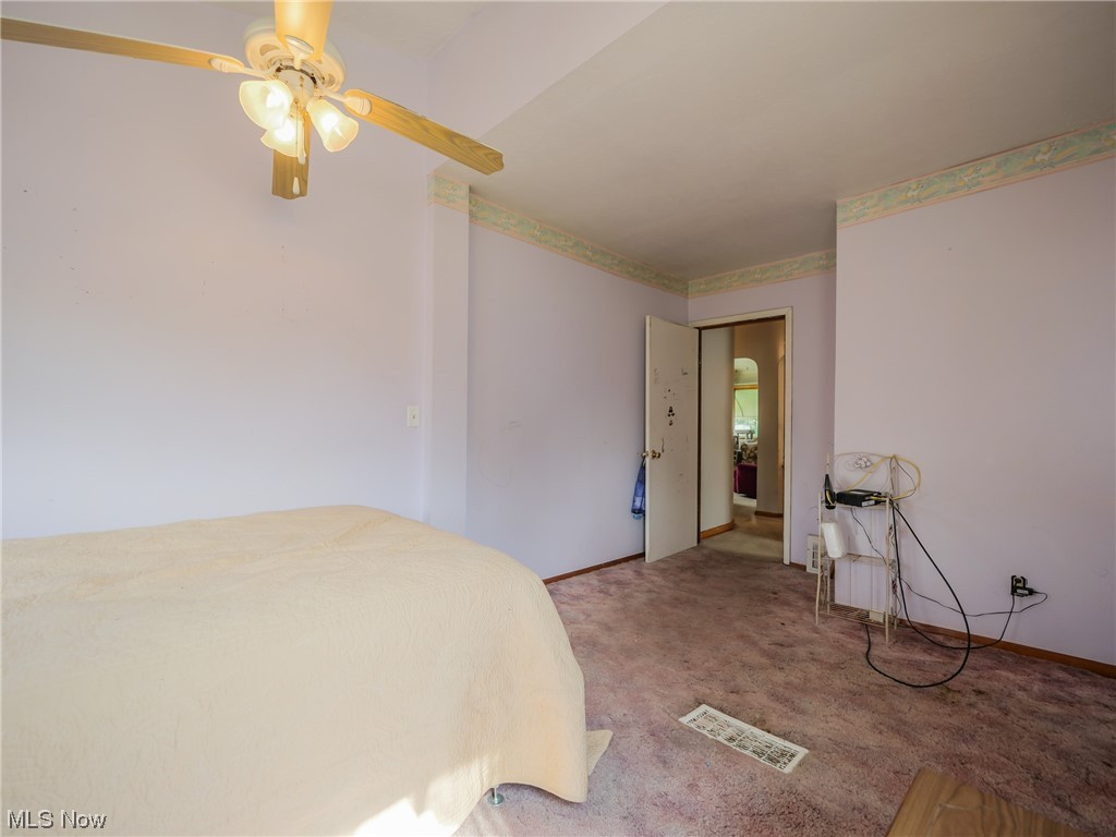 7913 Spring Garden Road Cleveland, OH 44129 - Photo 19 of 30