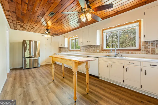 $242,000 | 154 Eastanollee Road, Eastanollee, GA 30538