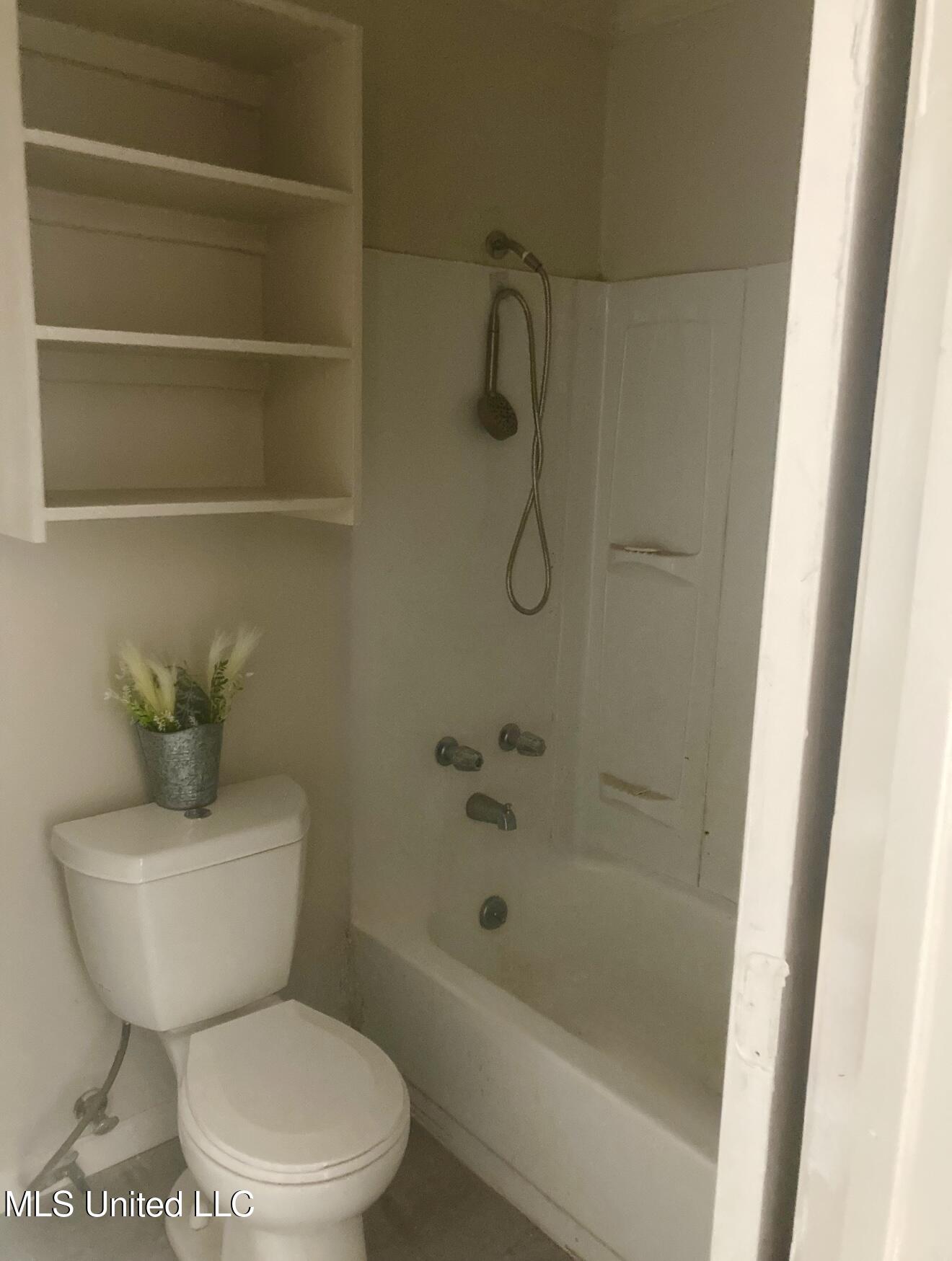 2871 Woodside Drive Jackson, MS 39212 - Photo 13 of 20 IMG_9117