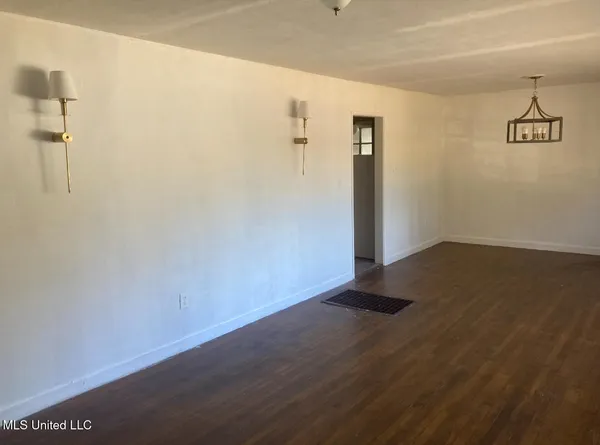 $85,000 | 2871 Woodside Drive, Jackson, MS 39212