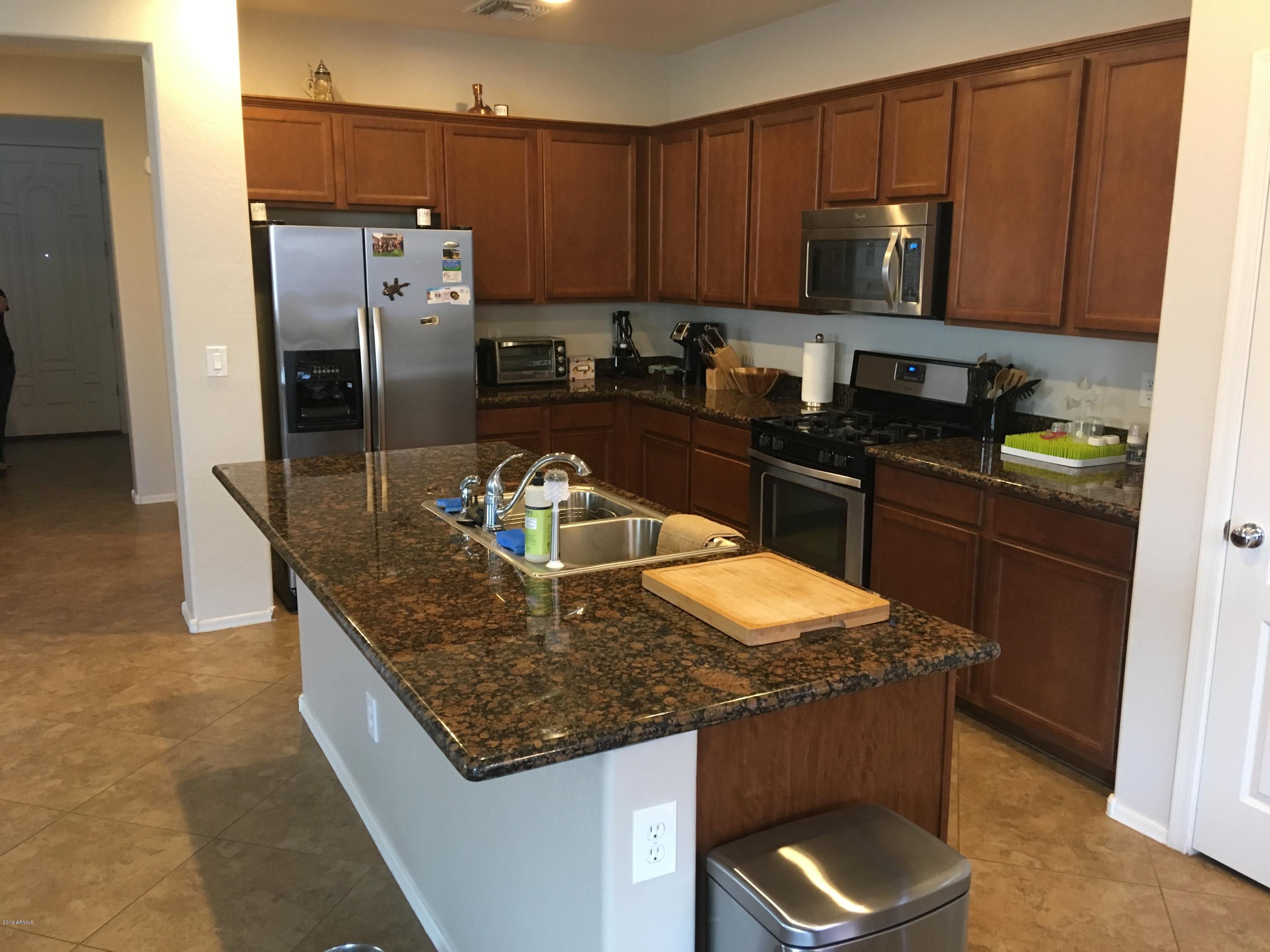 2112 South Martingale Road Gilbert, AZ 85295 - Photo 9 of 20 IMG_3881