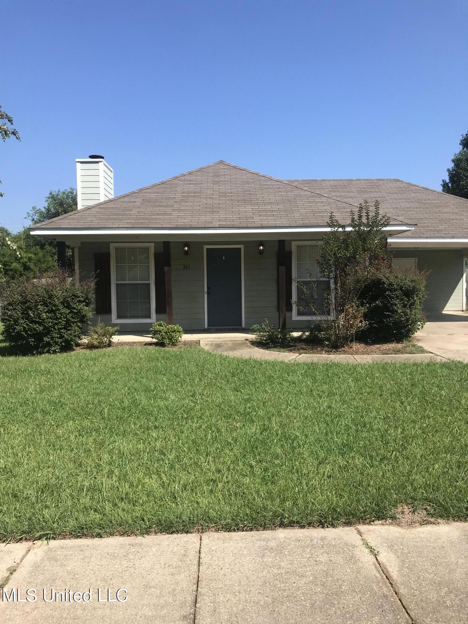 321 Evergreen Way Brandon, MS 39047 - Photo 1 of 17 321 Front 1