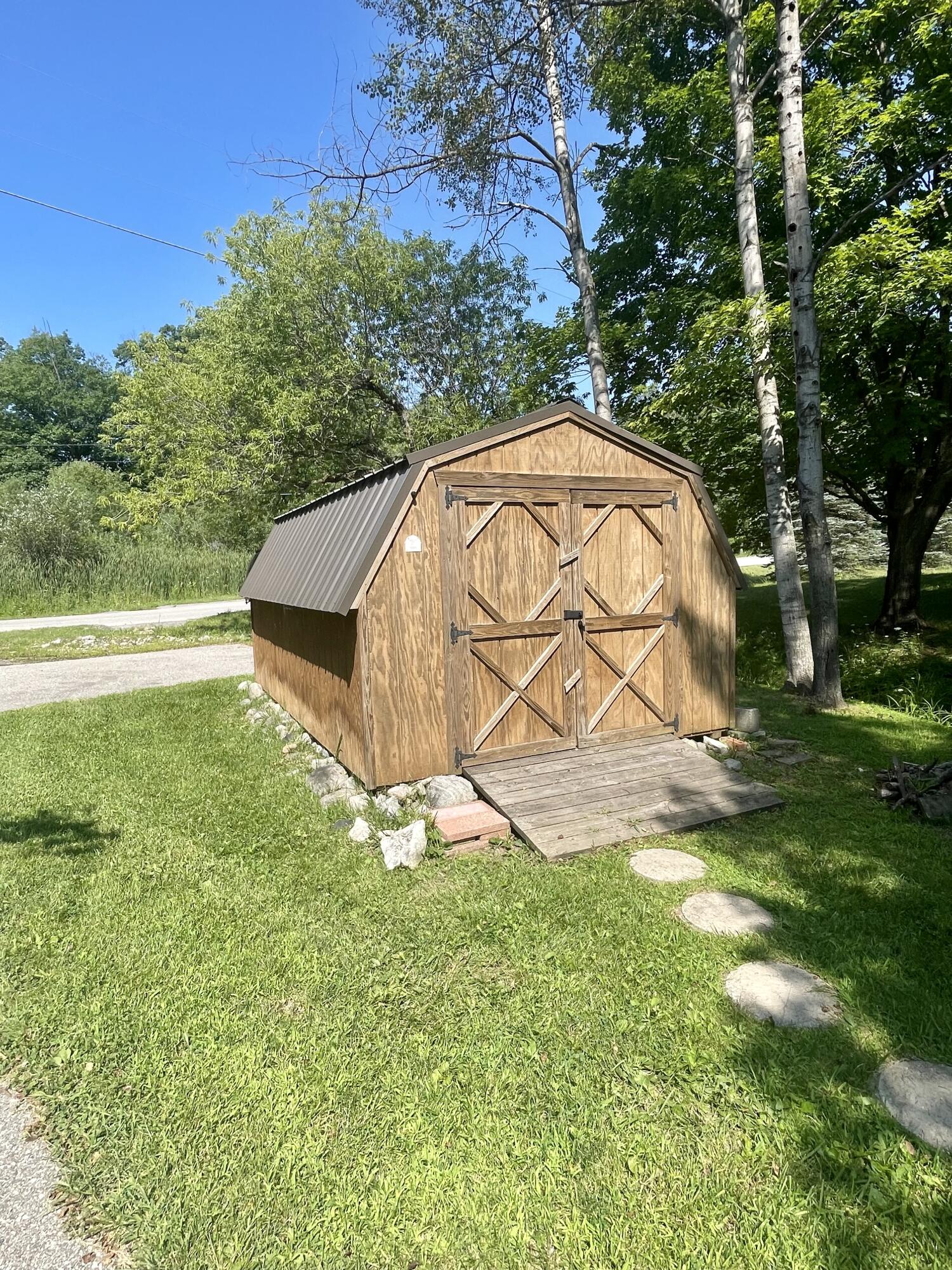 6136 North Larson Road Fountain, MI 49410 - Photo 8 of 22 FullSizeRender