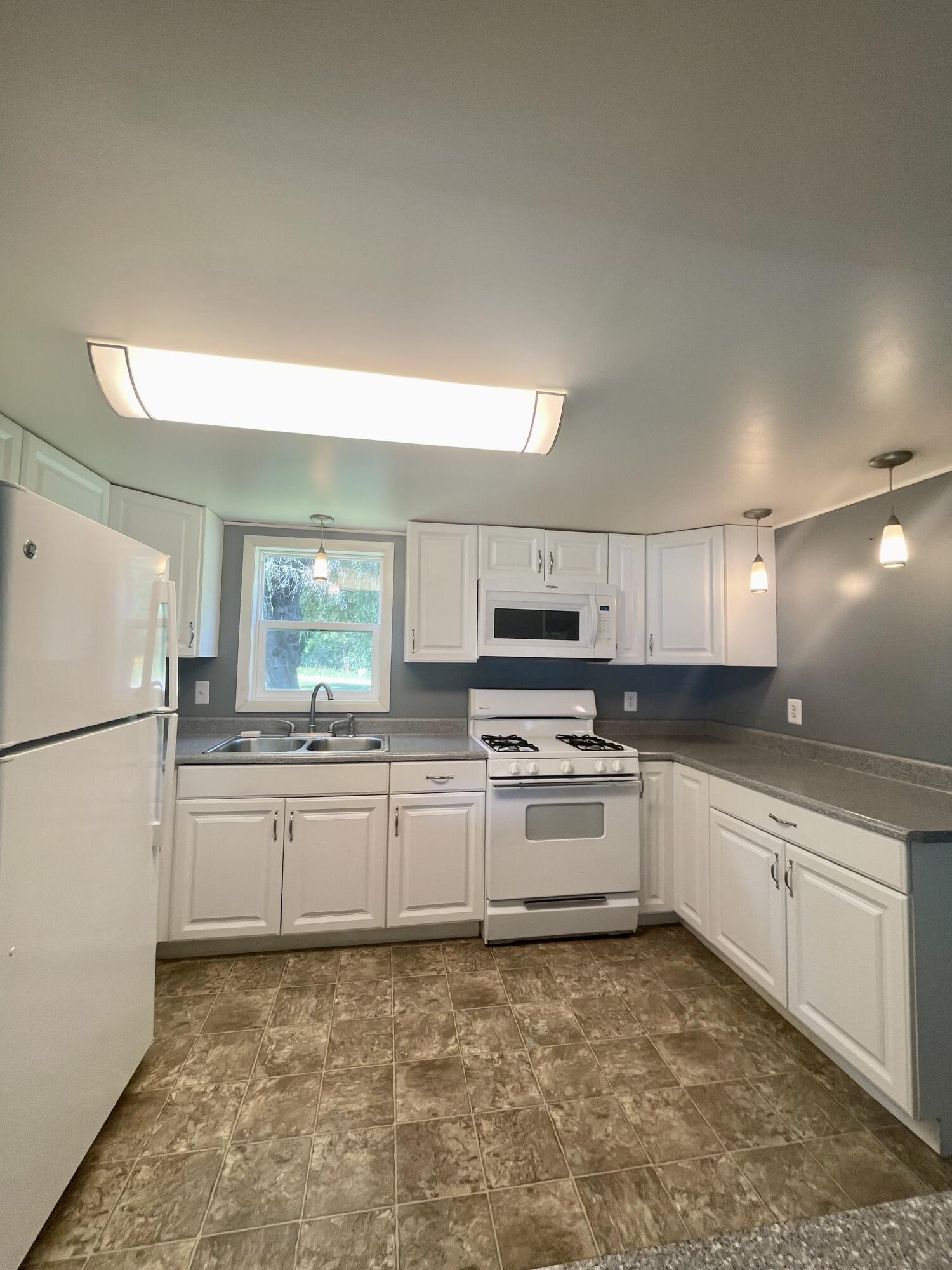 6136 North Larson Road Fountain, MI 49410 - Photo 10 of 22 FullSizeRender