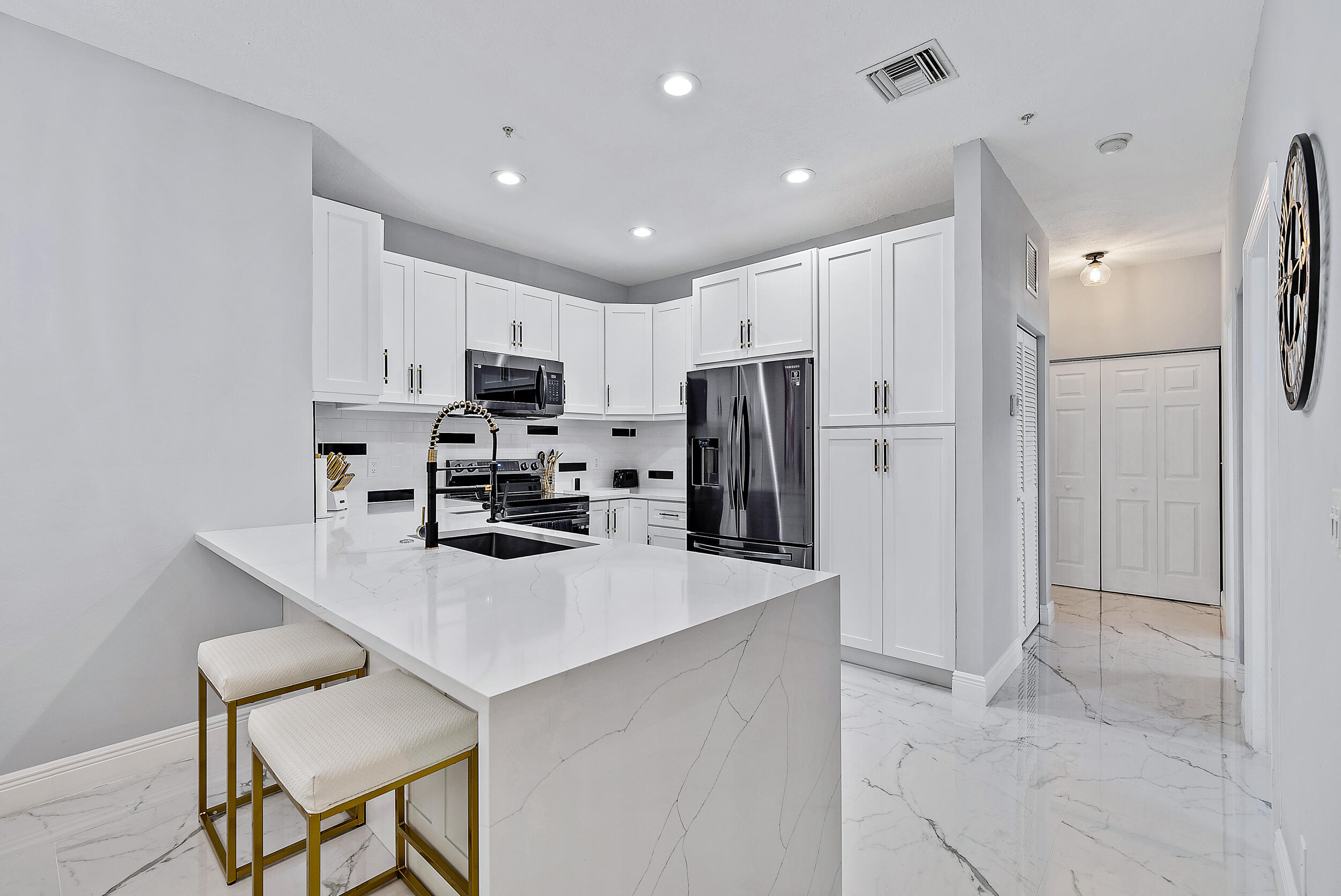 103 Lighthouse Circle, Unit A Tequesta, FL 33469 - Photo 4 of 17 Dining/Kitchen