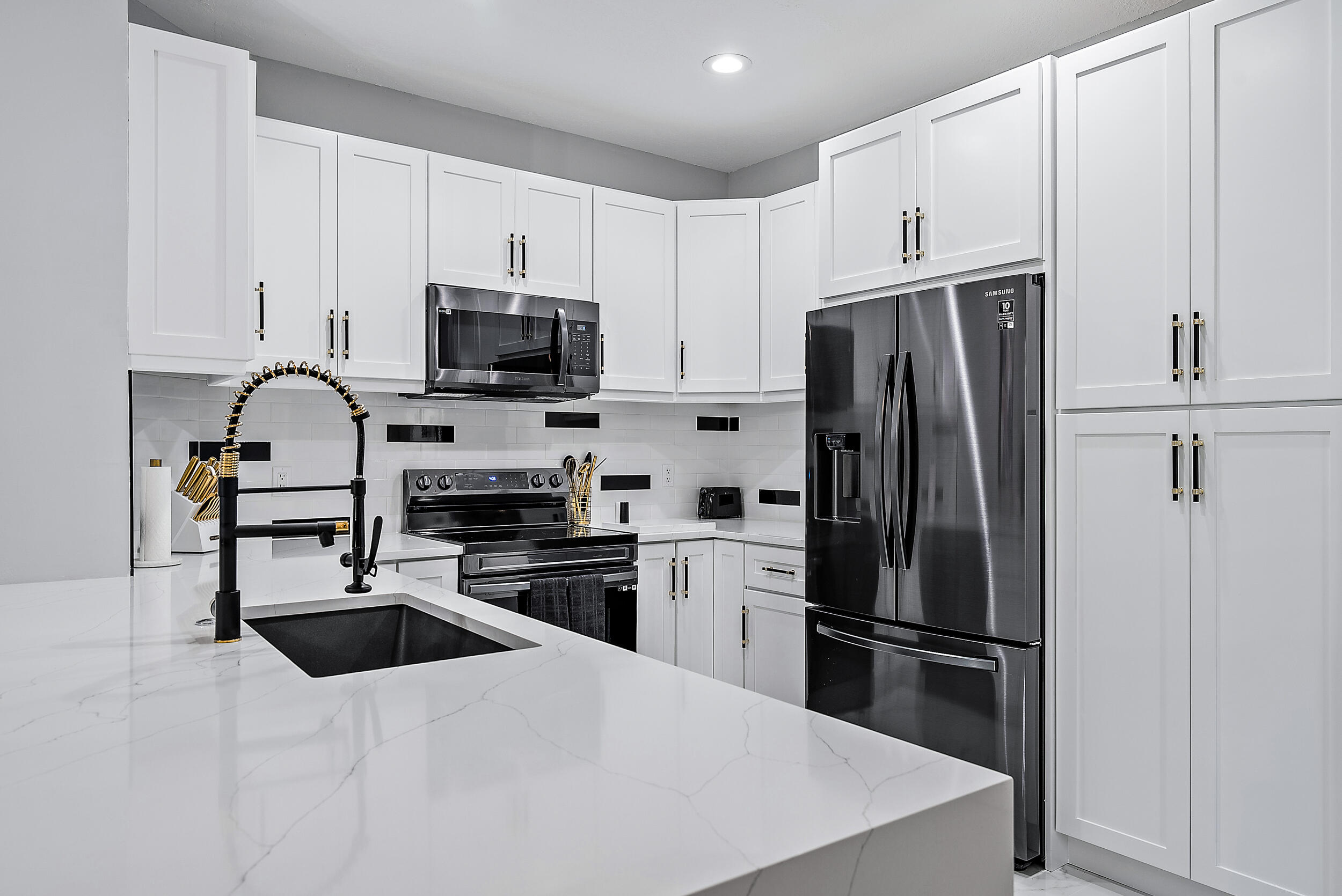 103 Lighthouse Circle, Unit A Tequesta, FL 33469 - Photo 5 of 17 Kitchen