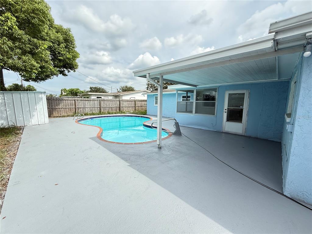 4233 Darlington Road Holiday, FL 34691 - Photo 10 of 59