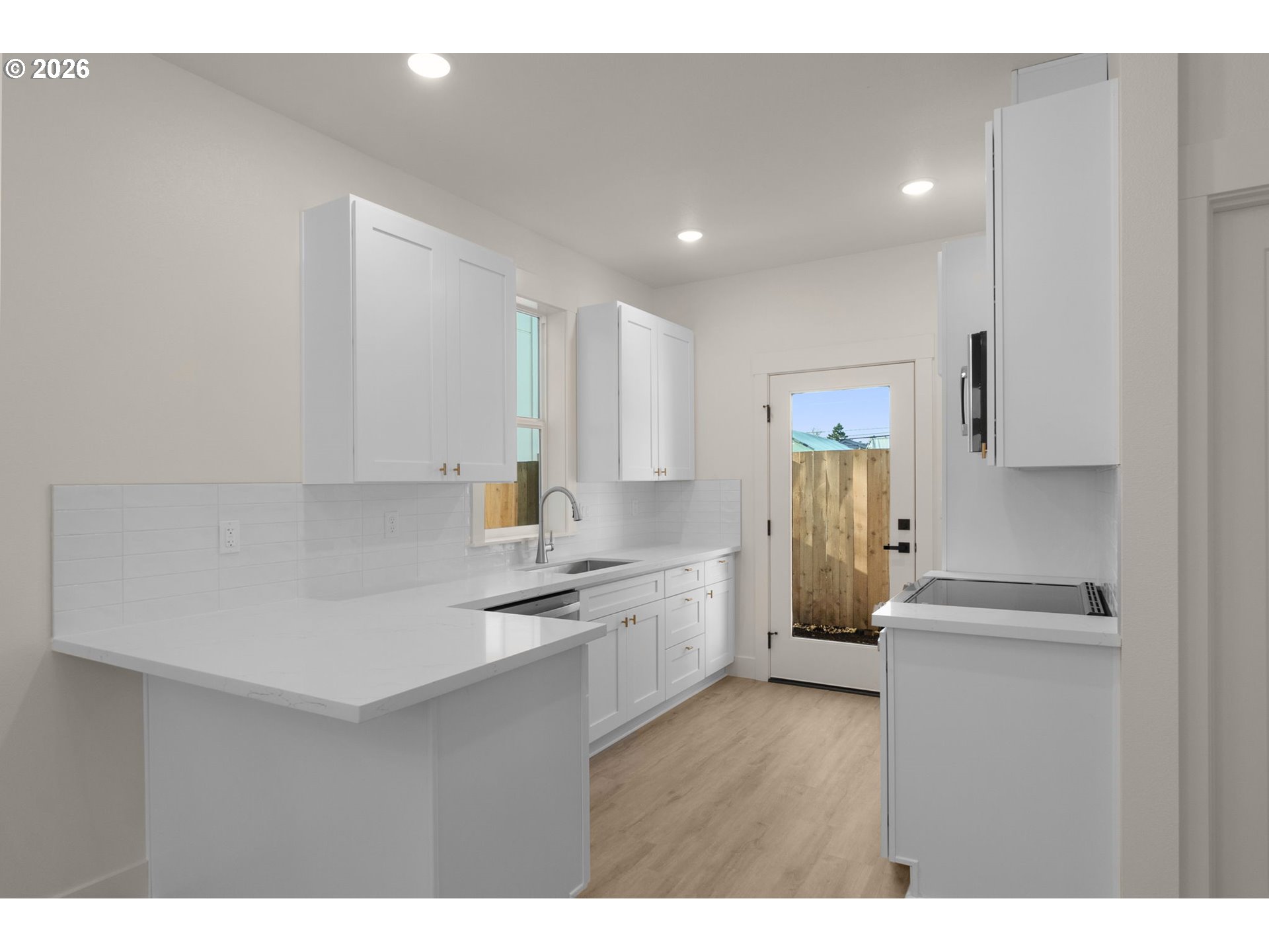 5230 Southeast Knapp Street Portland, OR 97206 - Photo 8 of 19