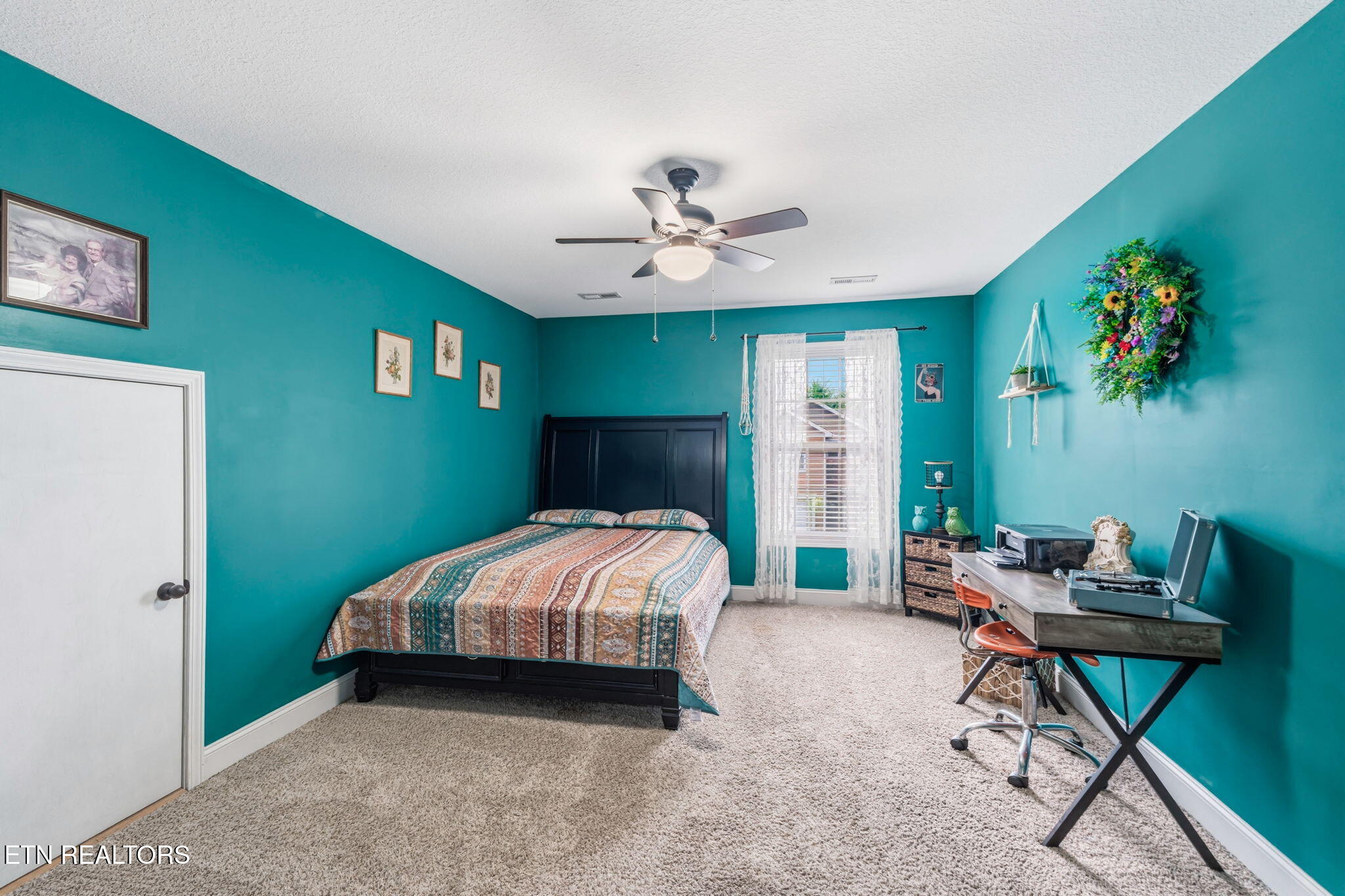 2408 Talbott Way Powell, TN 37849 - Photo 25 of 34 25-web-or-mls-2408 Talbott Way-21