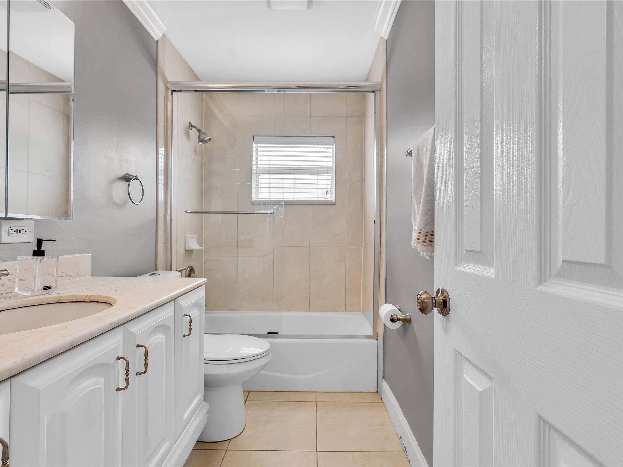11 Forest Hills Lane Boca Raton, FL 33431 - Photo 36 of 59 Bathroom