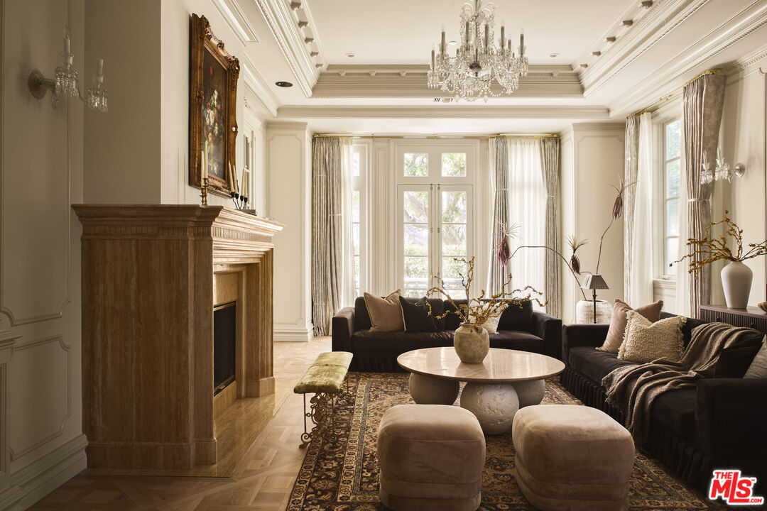 628 North Rodeo Drive Beverly Hills, CA 90210 - Photo 8 of 32 Gallery Image 8