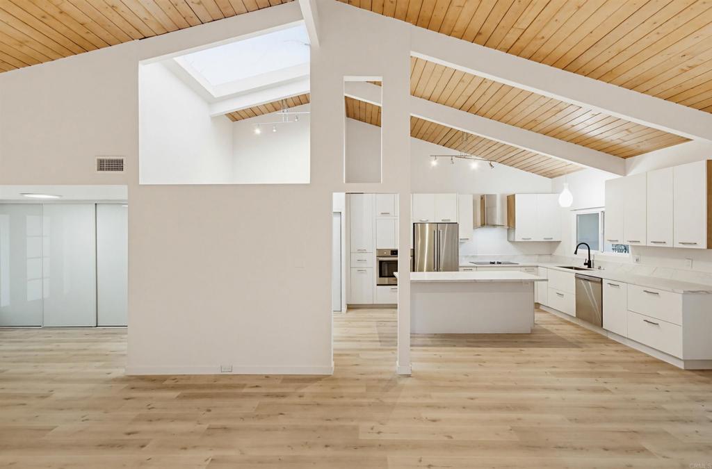 5605 Soledad Mountain Road La Jolla, CA 92037 - Photo 15 of 46