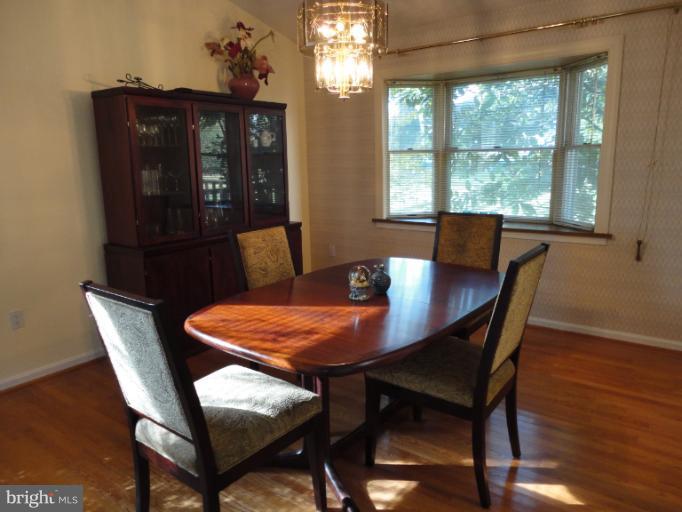 13106 Buccaneer Road Silver Spring, MD 20904 - Photo 4 of 19 Dining Room