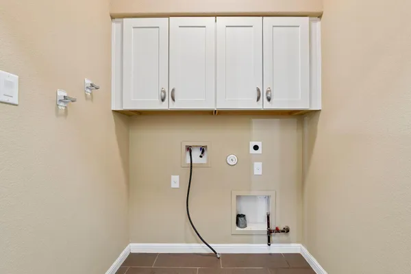 $2,900 | 501 Meadowlark Street, Unit A, Lakeway, TX 78734