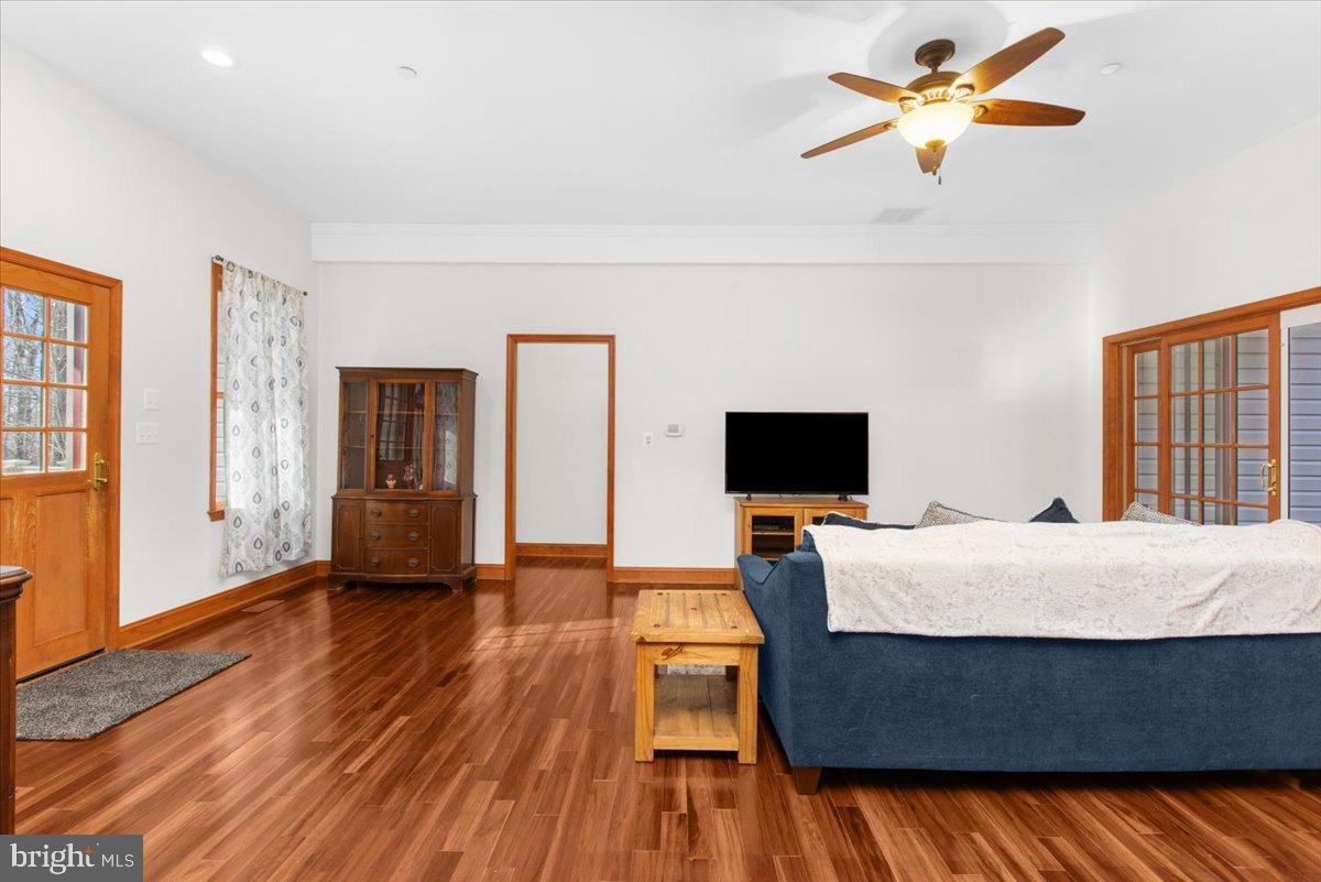 1801 Nicodemus Road New Windsor, MD 21776 - Photo 21 of 70 Main Family Room