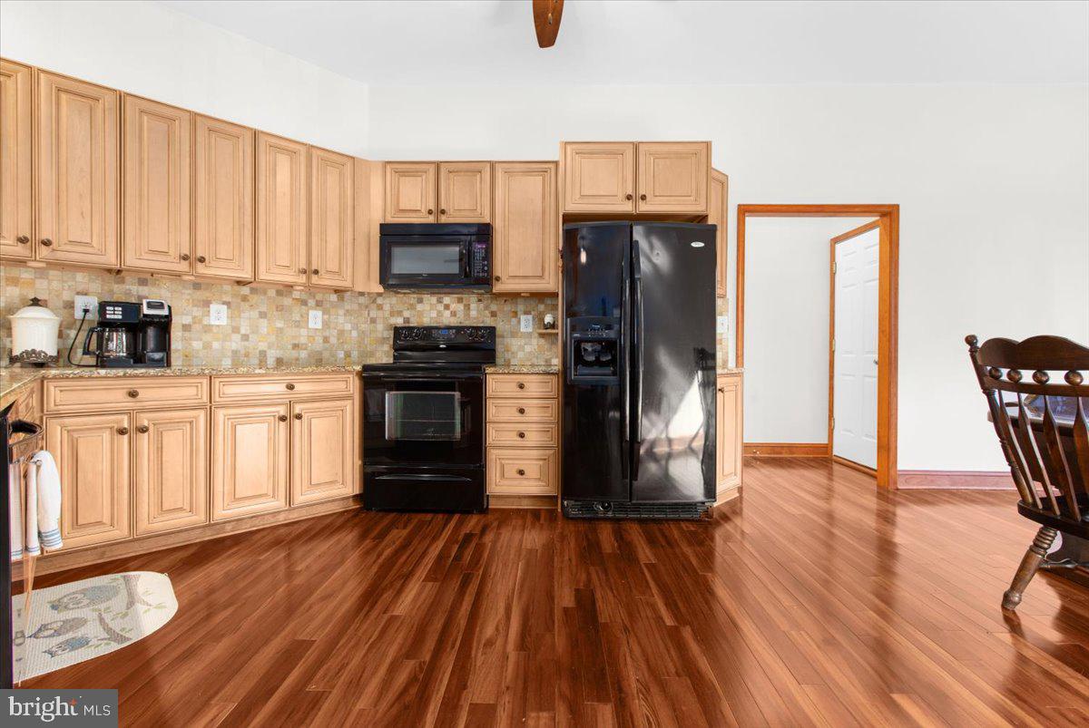 1801 Nicodemus Road New Windsor, MD 21776 - Photo 27 of 70 Kitchen