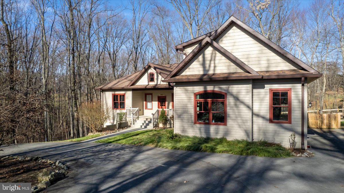 1801 Nicodemus Road New Windsor, MD 21776 - Photo 3 of 70 Gallery Image 3