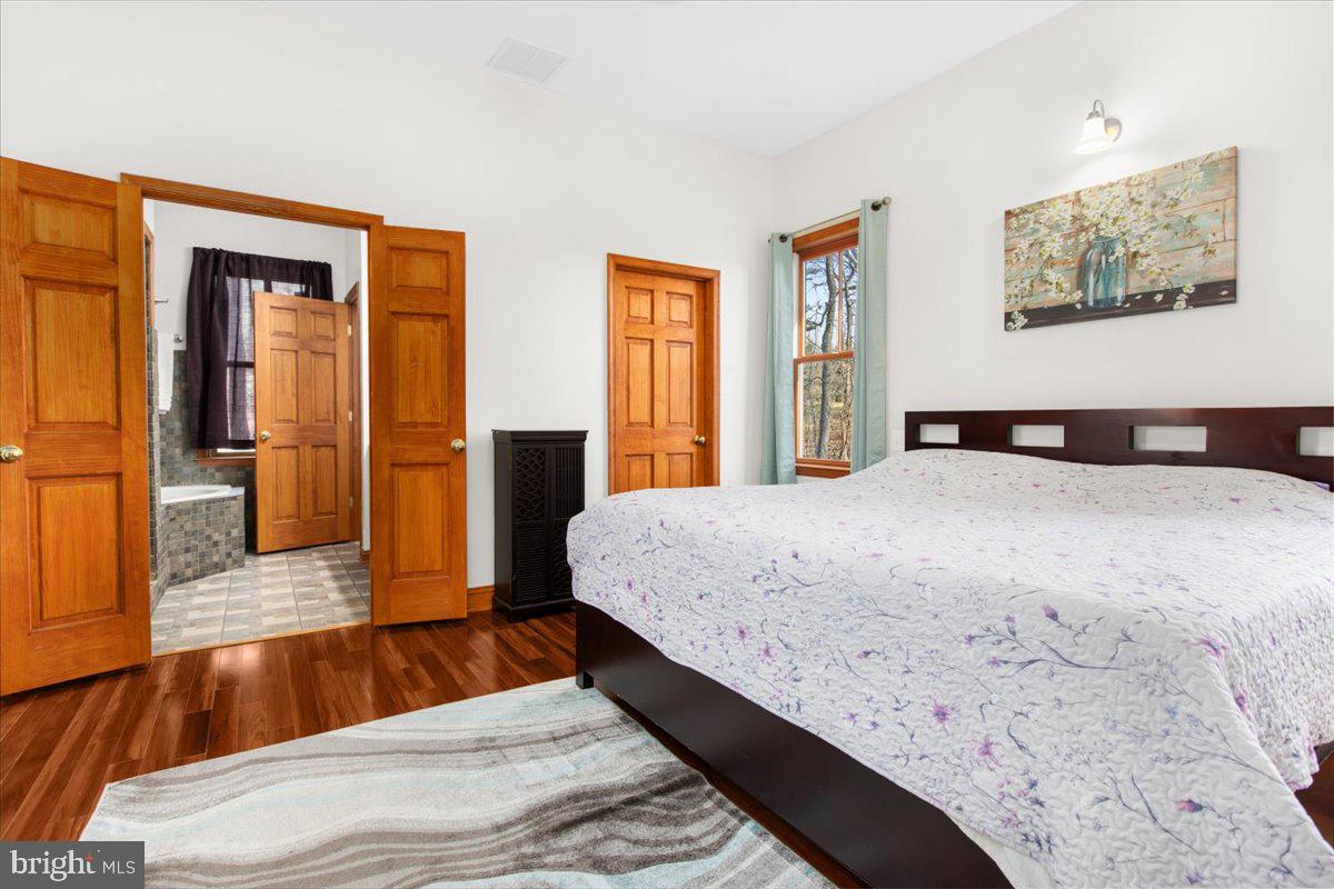 1801 Nicodemus Road New Windsor, MD 21776 - Photo 33 of 70 Master Bedrom