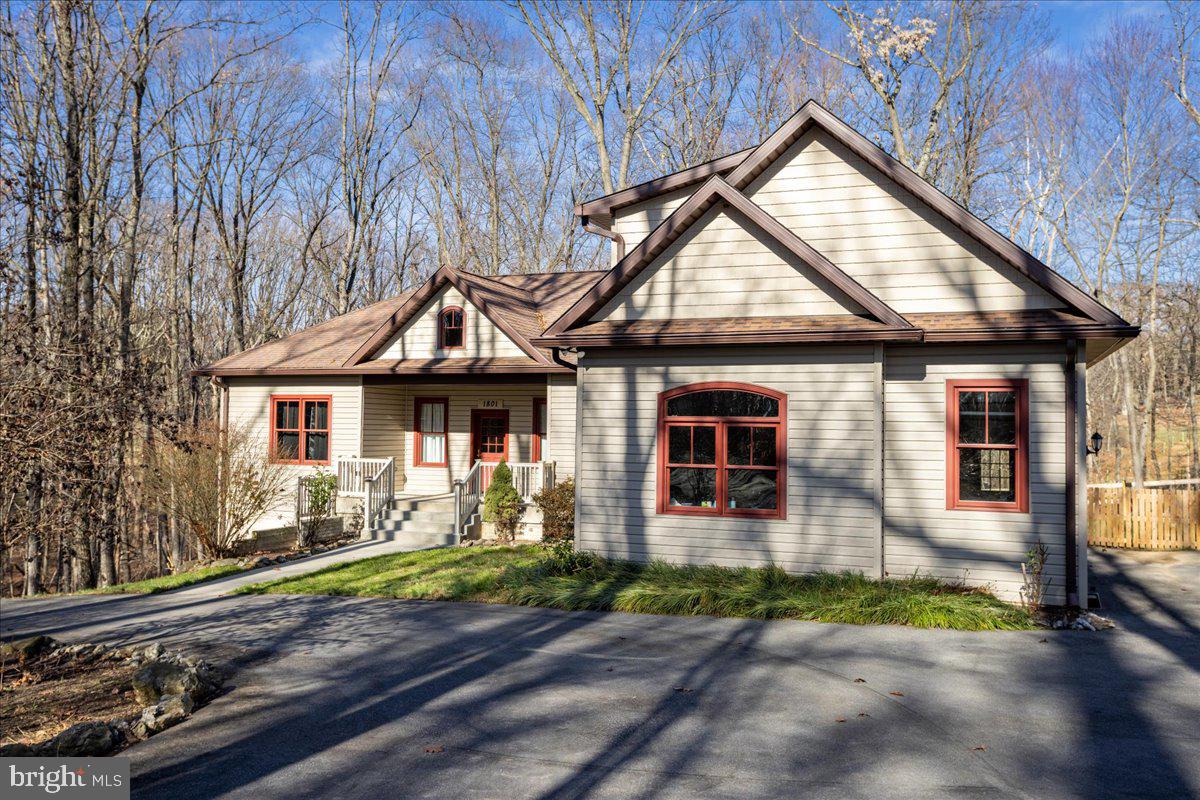 1801 Nicodemus Road New Windsor, MD 21776 - Photo 5 of 70 Gallery Image 5