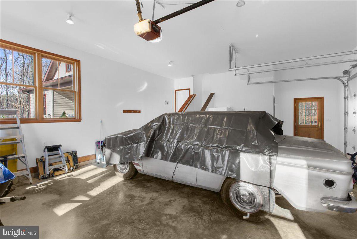 1801 Nicodemus Road New Windsor, MD 21776 - Photo 58 of 70 Attached Garage