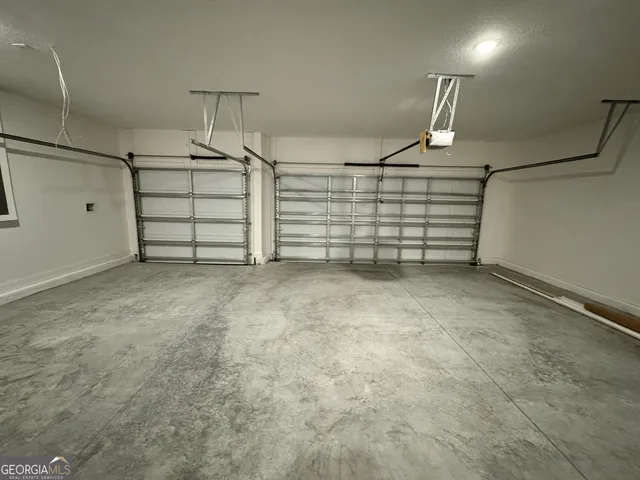 a view of a garage room