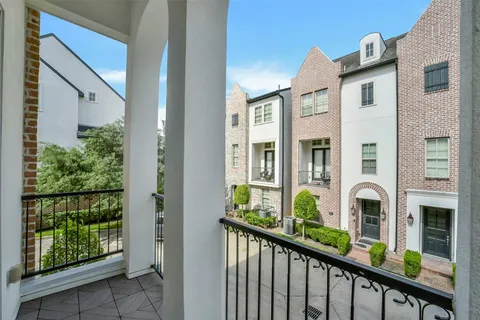 $499,000 | 2058 Fannin Station North, Houston, TX 77045