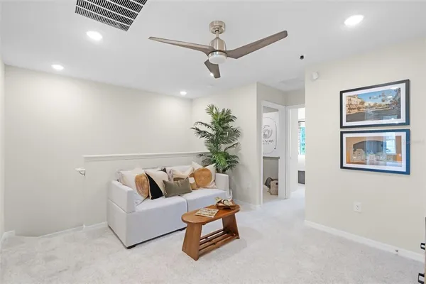 $409,999 | 4722 Winding River Road, Orlando, FL 32822