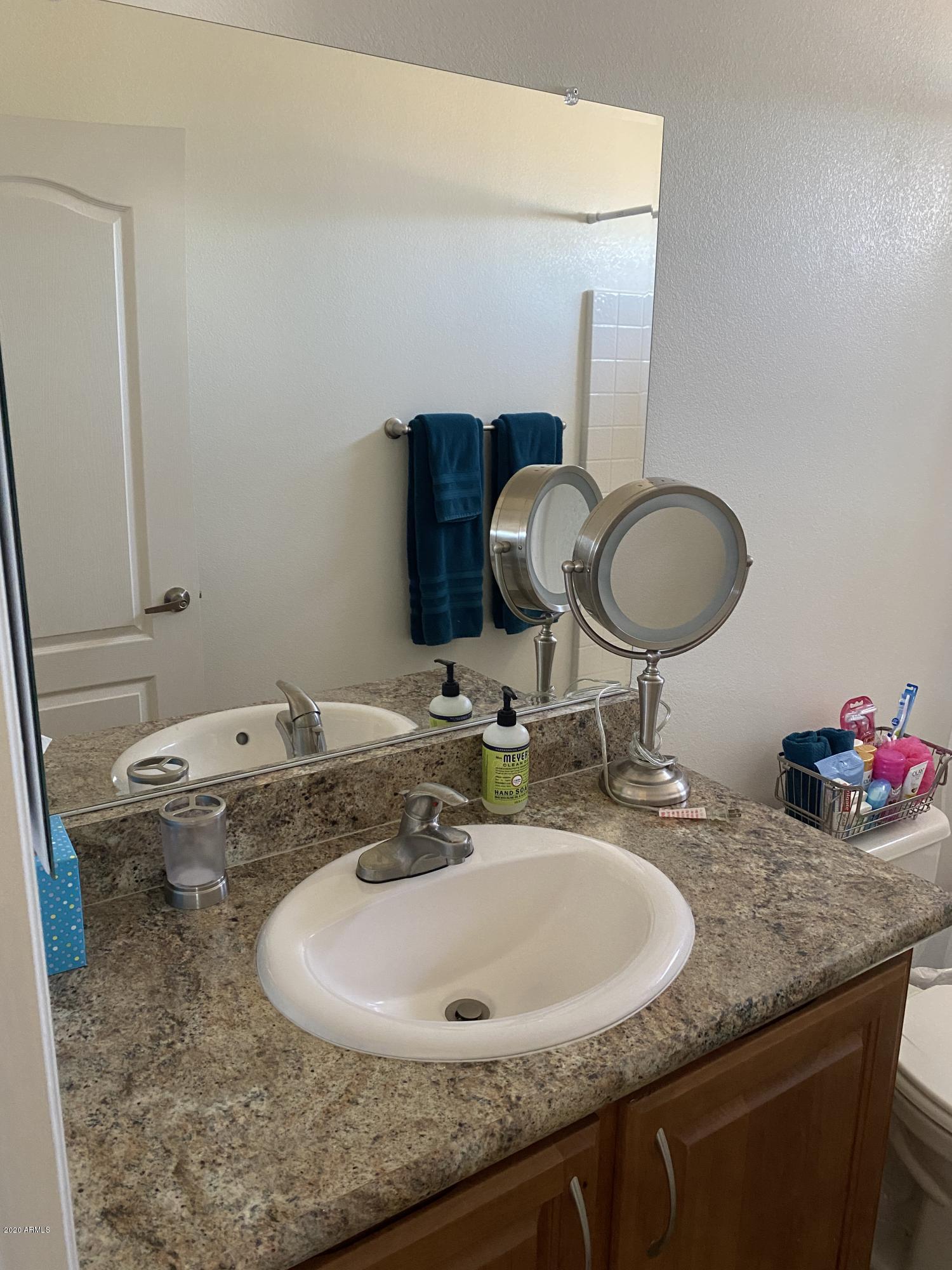 543 South Verde Road Golden Valley, AZ 86413 - Photo 9 of 51 Guest Bath Sink