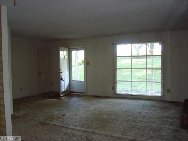 166 Lemons Road Stokesdale, NC 27357 - Photo 10 of 14 Interior Space/Layout.