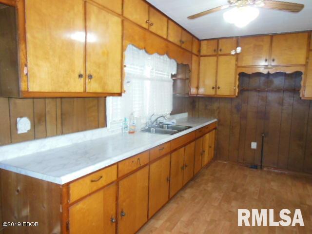 430 West 4th Street Flora, IL 62839 - Photo 14 of 48 Gallery Image 14