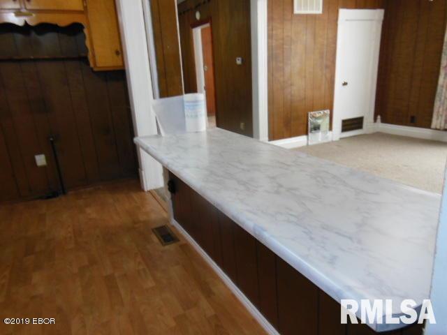 430 West 4th Street Flora, IL 62839 - Photo 15 of 48 Gallery Image 15