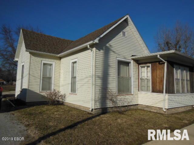 430 West 4th Street Flora, IL 62839 - Photo 2 of 48 Gallery Image 2
