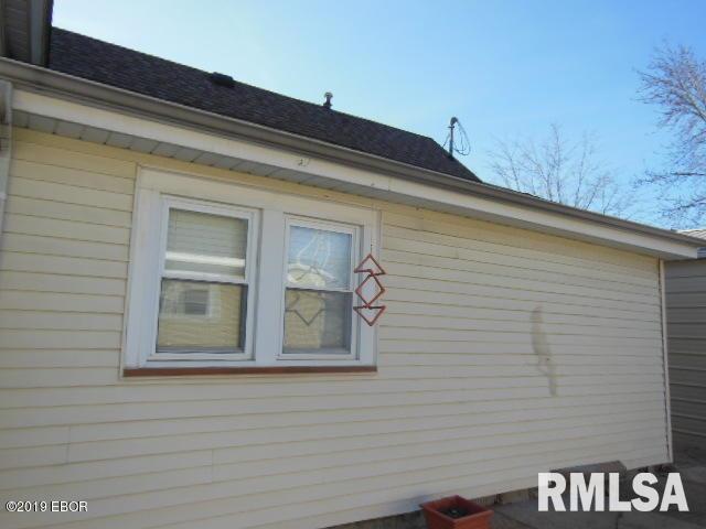 430 West 4th Street Flora, IL 62839 - Photo 43 of 48 Gallery Image 43