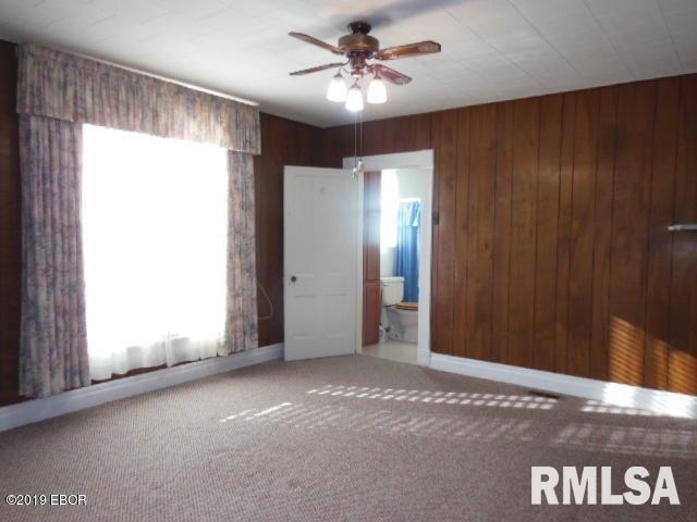 430 West 4th Street Flora, IL 62839 - Photo 7 of 48 Gallery Image 7