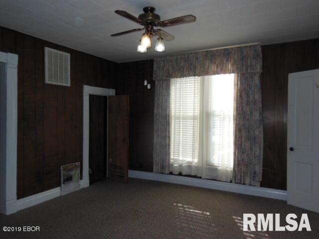 430 West 4th Street Flora, IL 62839 - Photo 8 of 48 Gallery Image 8
