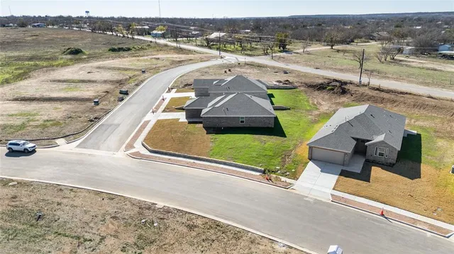 $292,400 | 917 East 3rd Street, Coleman, TX 76834